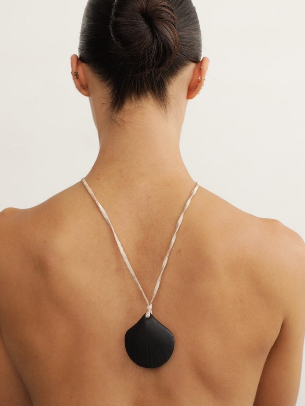 NWT Heaven Mayhem Aster Necklace - Black